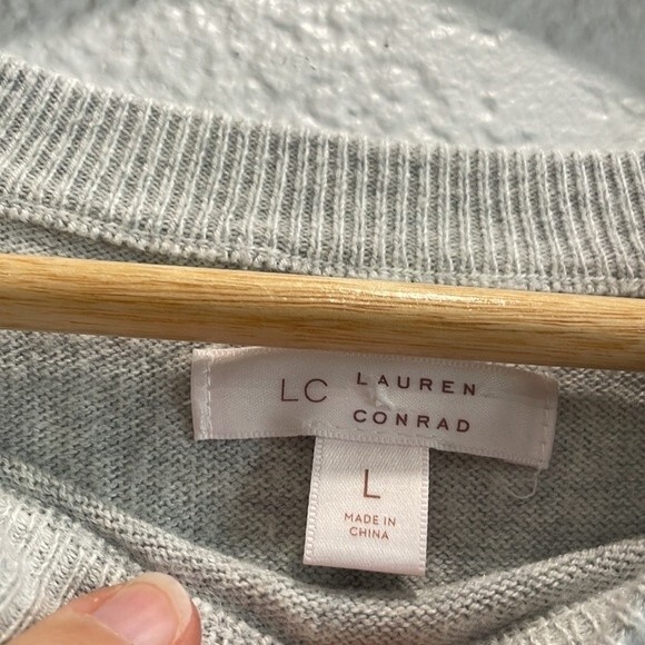 LC Lauren Conrad Gray Sequin Tie Front Sweater Size Large - Picture 5 of 8